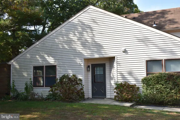 $1,900 | 27 Pin Oak Lane, Tuckerton, NJ 08087