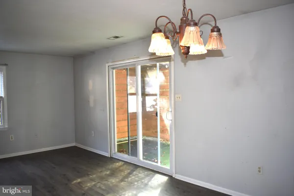 $1,900 | 27 Pin Oak Lane, Tuckerton, NJ 08087