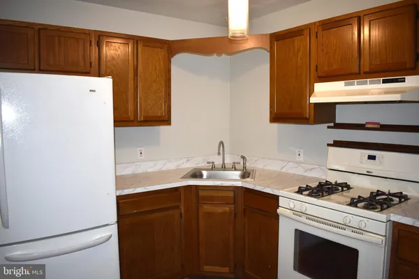 $1,900 | 27 Pin Oak Lane, Tuckerton, NJ 08087