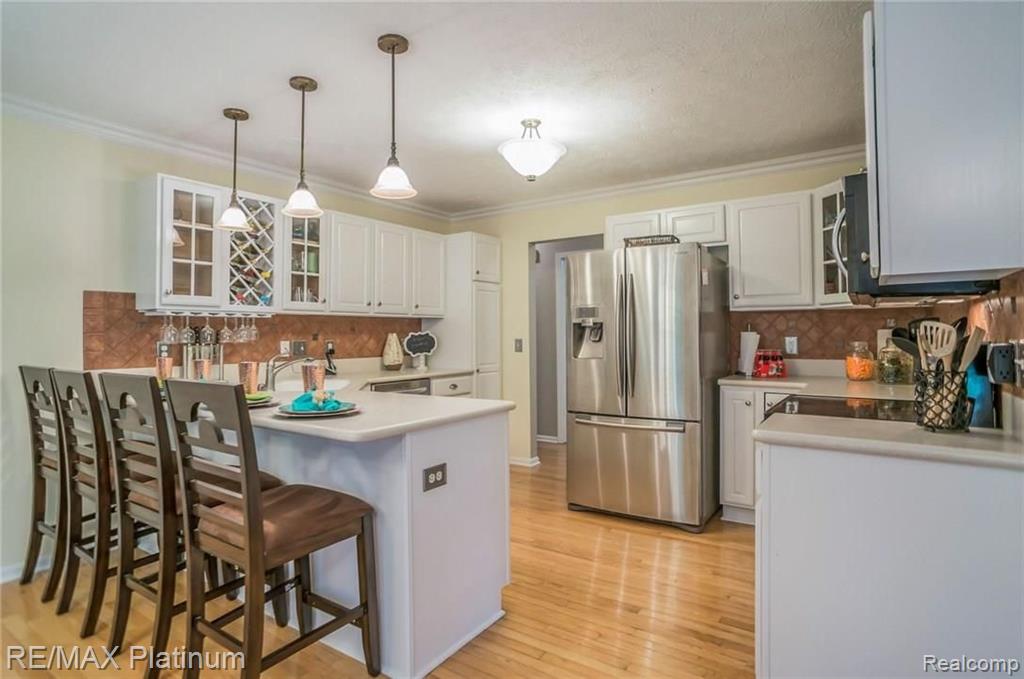 3077 Ridley Way Howell, MI 48843 - Photo 8 of 30