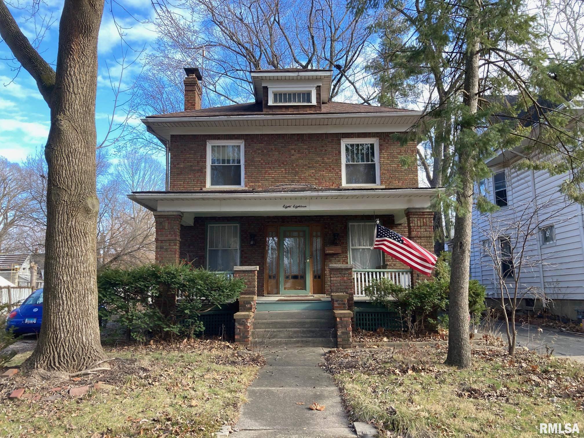 818 South Walnut Street Springfield, IL 62704 - Photo 1 of 35