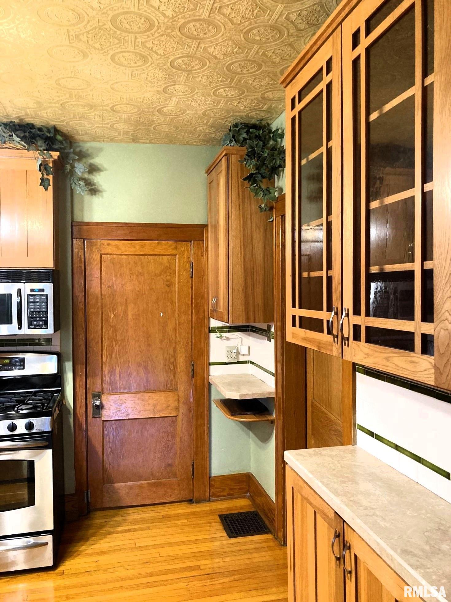 818 South Walnut Street Springfield, IL 62704 - Photo 12 of 35