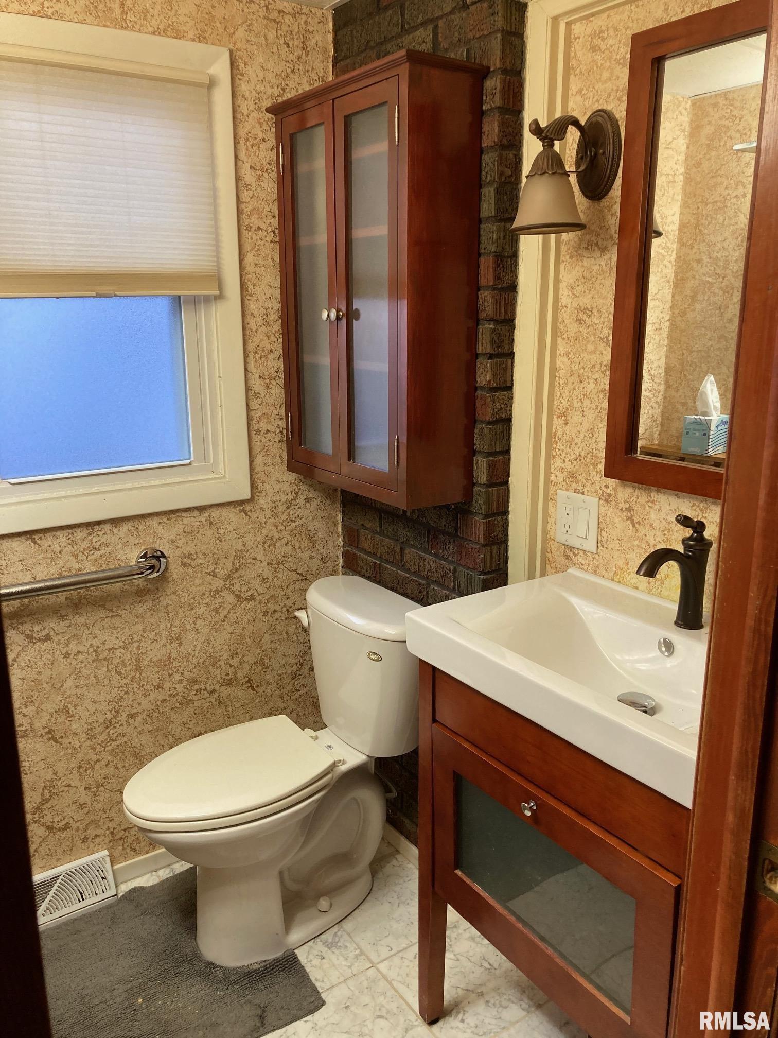 818 South Walnut Street Springfield, IL 62704 - Photo 19 of 35