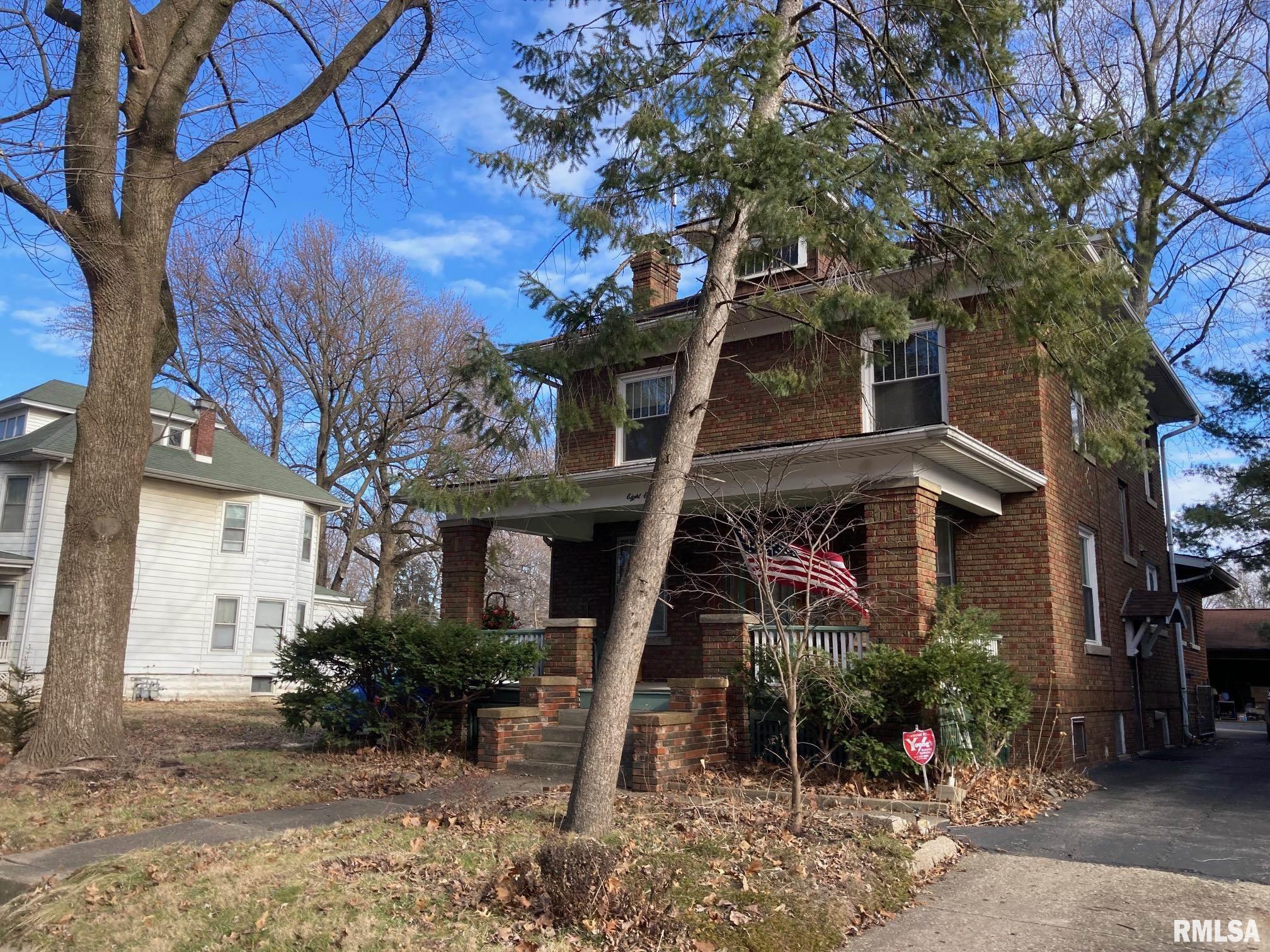 818 South Walnut Street Springfield, IL 62704 - Photo 2 of 35