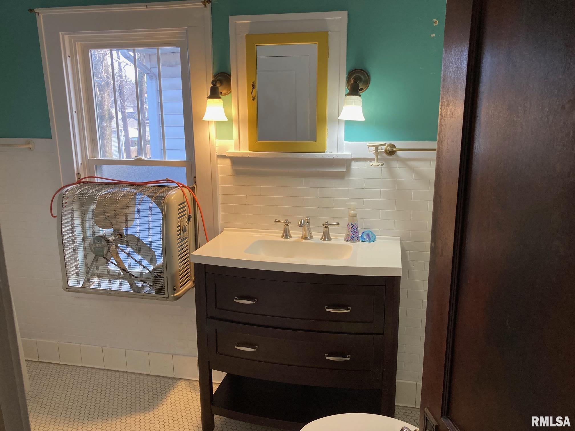 818 South Walnut Street Springfield, IL 62704 - Photo 29 of 35