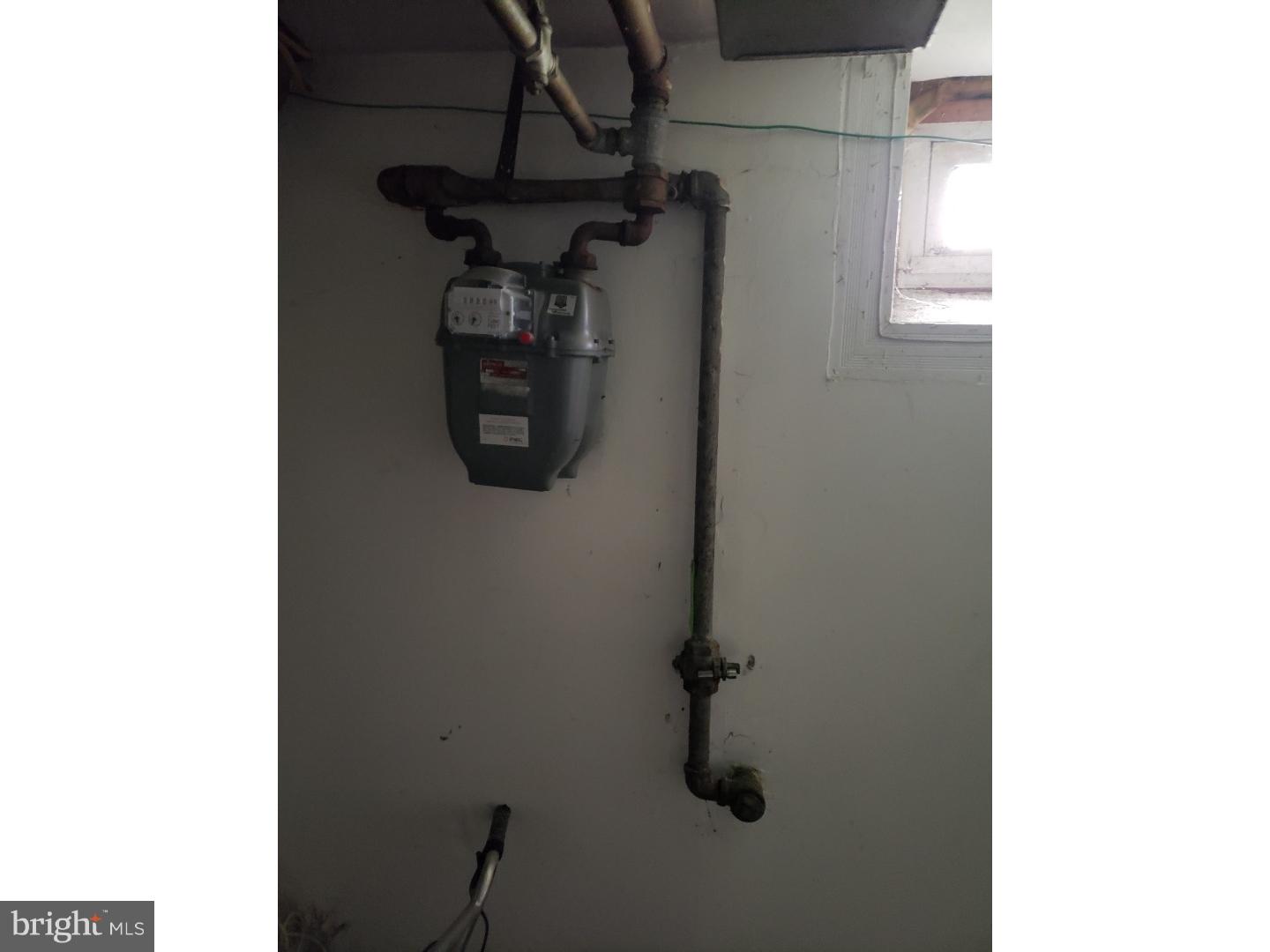 1024 Collings Road, Unit 1024 Camden, NJ 08104 - Photo 3 of 12