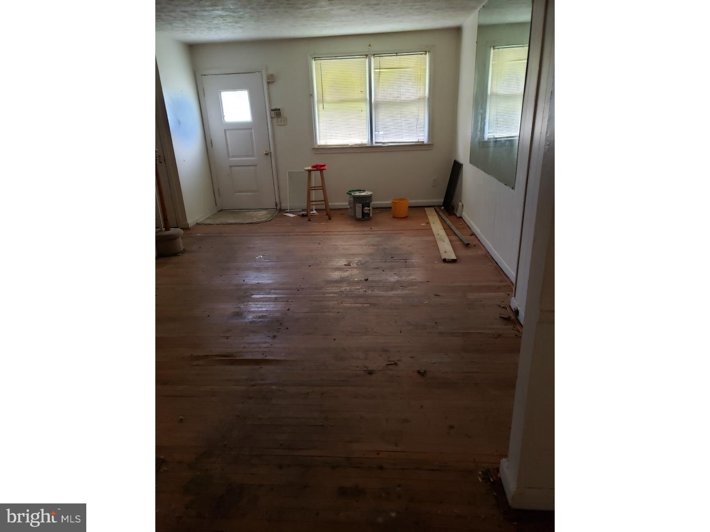 1024 Collings Road, Unit 1024 Camden, NJ 08104 - Photo 5 of 12
