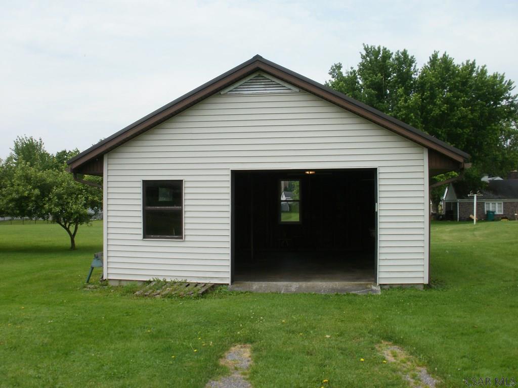 748 Stoystown Road Somerset, PA 15501 - Photo 9 of 23