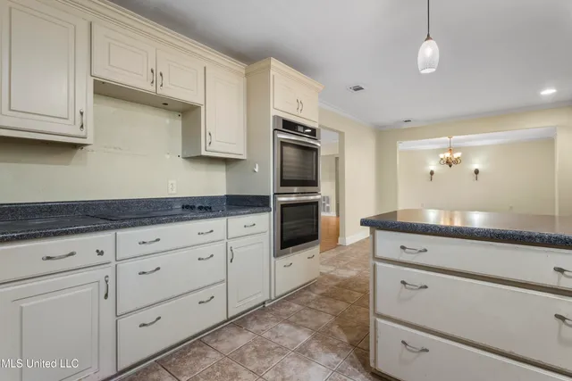 $198,000 | 1513 Woodhaven Street, Pascagoula, MS 39581