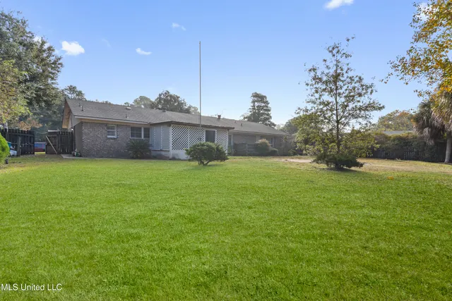 $198,000 | 1513 Woodhaven Street, Pascagoula, MS 39581