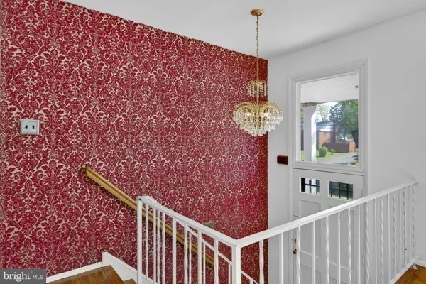 $550,000 | 9812 Lomond Drive, Manassas, VA 20109