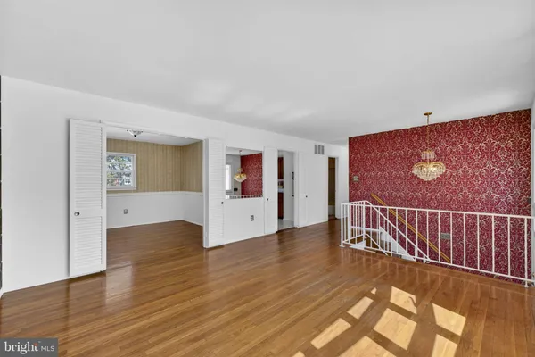 $550,000 | 9812 Lomond Drive, Manassas, VA 20109