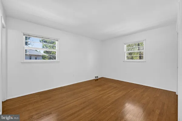 $550,000 | 9812 Lomond Drive, Manassas, VA 20109