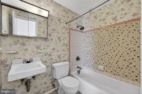 $550,000 | 9812 Lomond Drive, Manassas, VA 20109