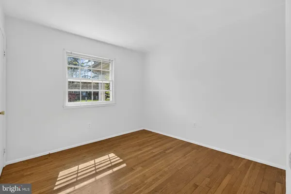 $550,000 | 9812 Lomond Drive, Manassas, VA 20109