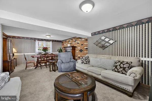 $550,000 | 9812 Lomond Drive, Manassas, VA 20109