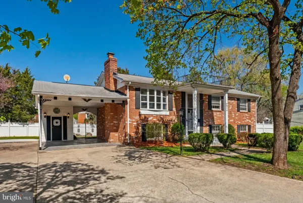 $550,000 | 9812 Lomond Drive, Manassas, VA 20109