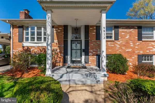 $550,000 | 9812 Lomond Drive, Manassas, VA 20109