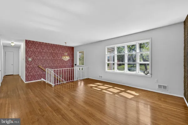 $550,000 | 9812 Lomond Drive, Manassas, VA 20109