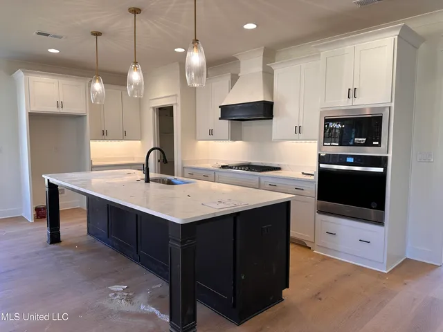 $544,900 | 1817 Caribe Drive, Nesbit, MS 38651