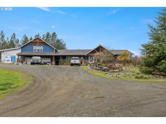 $575,000 | 1907 Southwest Duke Road, Sutherlin, OR 97479