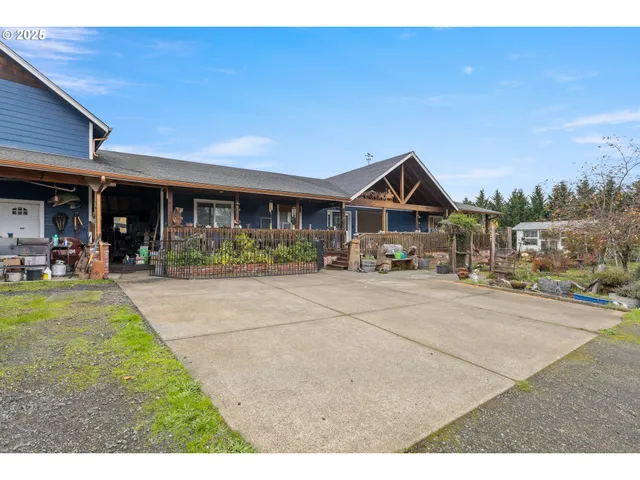 $575,000 | 1907 Southwest Duke Road, Sutherlin, OR 97479