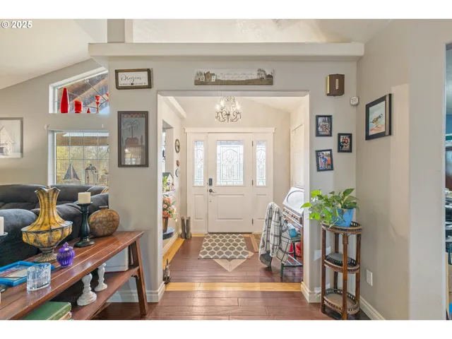 $575,000 | 1907 Southwest Duke Road, Sutherlin, OR 97479