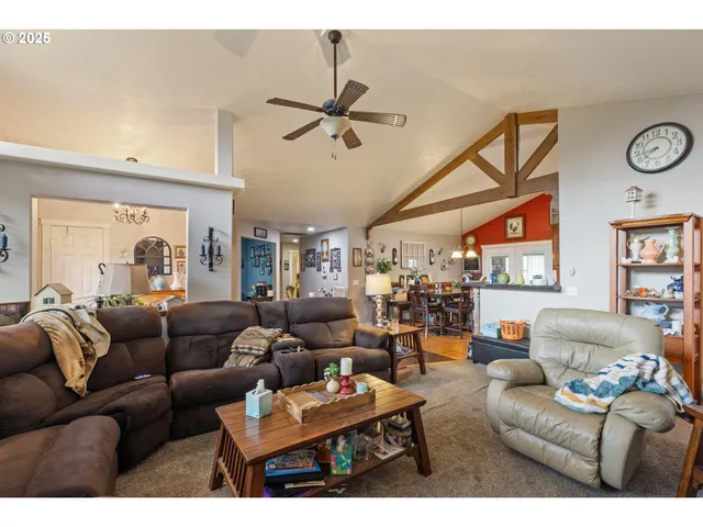 $575,000 | 1907 Southwest Duke Road, Sutherlin, OR 97479