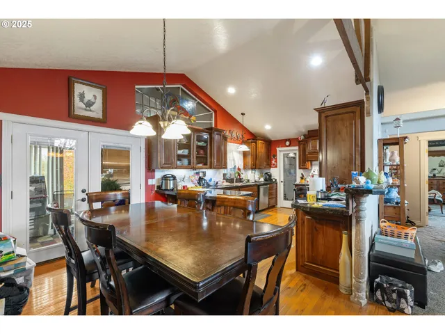 $575,000 | 1907 Southwest Duke Road, Sutherlin, OR 97479