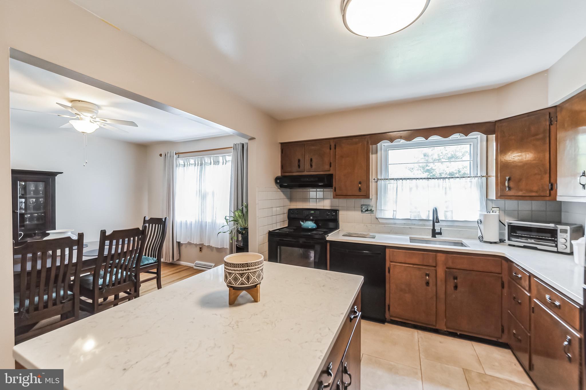 4500 Bethel Road Upper Chichester, PA 19061 - Photo 11 of 36 Is that?! BRAND NEW Granite Countertops!