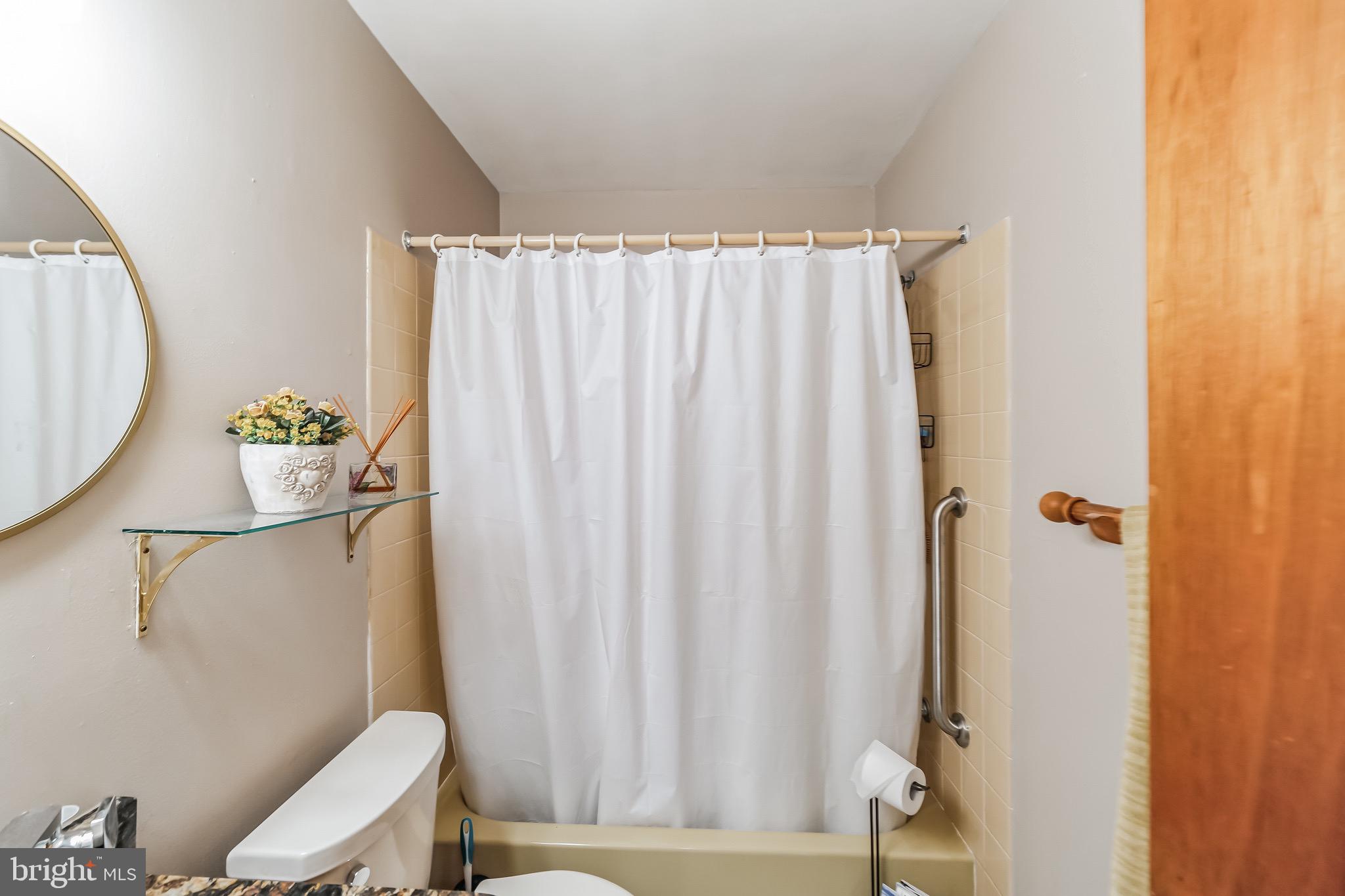 4500 Bethel Road Upper Chichester, PA 19061 - Photo 20 of 36 Hall Bathroom.