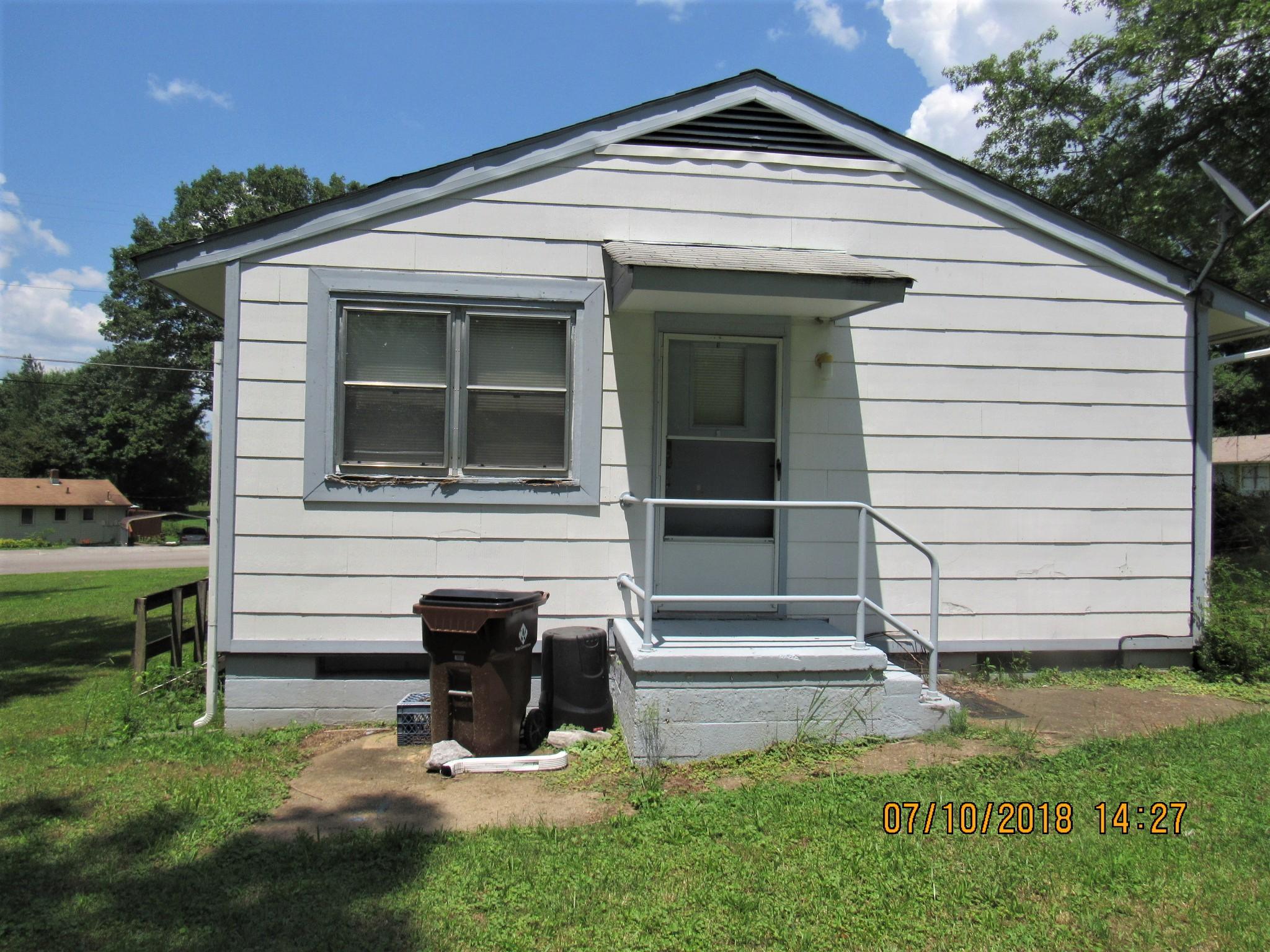 151 Bethune Circle Oak Ridge, TN 37830 - Photo 3 of 12 151 side