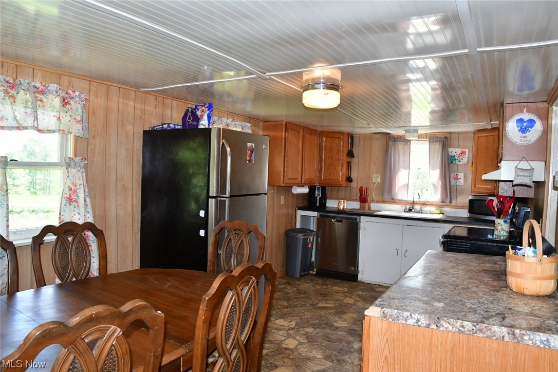 1350 Butterbean Ridge Road Philo, OH 43771 - Photo 17 of 35
