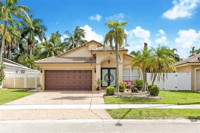 $699,000 | 471 Southwest 203rd Avenue, Pembroke Pines, FL 33029