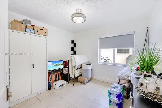 $699,000 | 471 Southwest 203rd Avenue, Pembroke Pines, FL 33029