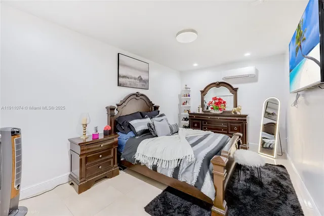 $699,000 | 471 Southwest 203rd Avenue, Pembroke Pines, FL 33029