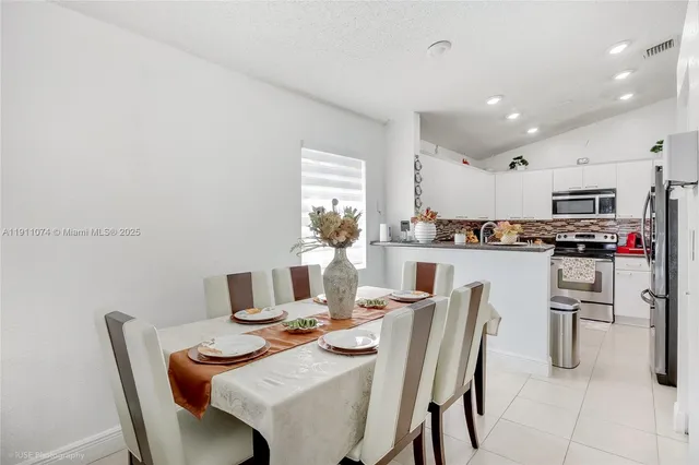 $699,000 | 471 Southwest 203rd Avenue, Pembroke Pines, FL 33029