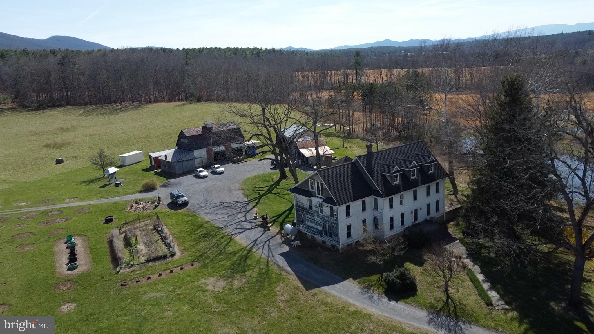 33940 Mountain Valley Road Millboro, VA 24460 - Photo 8 of 22 Charming estate with scenic views.