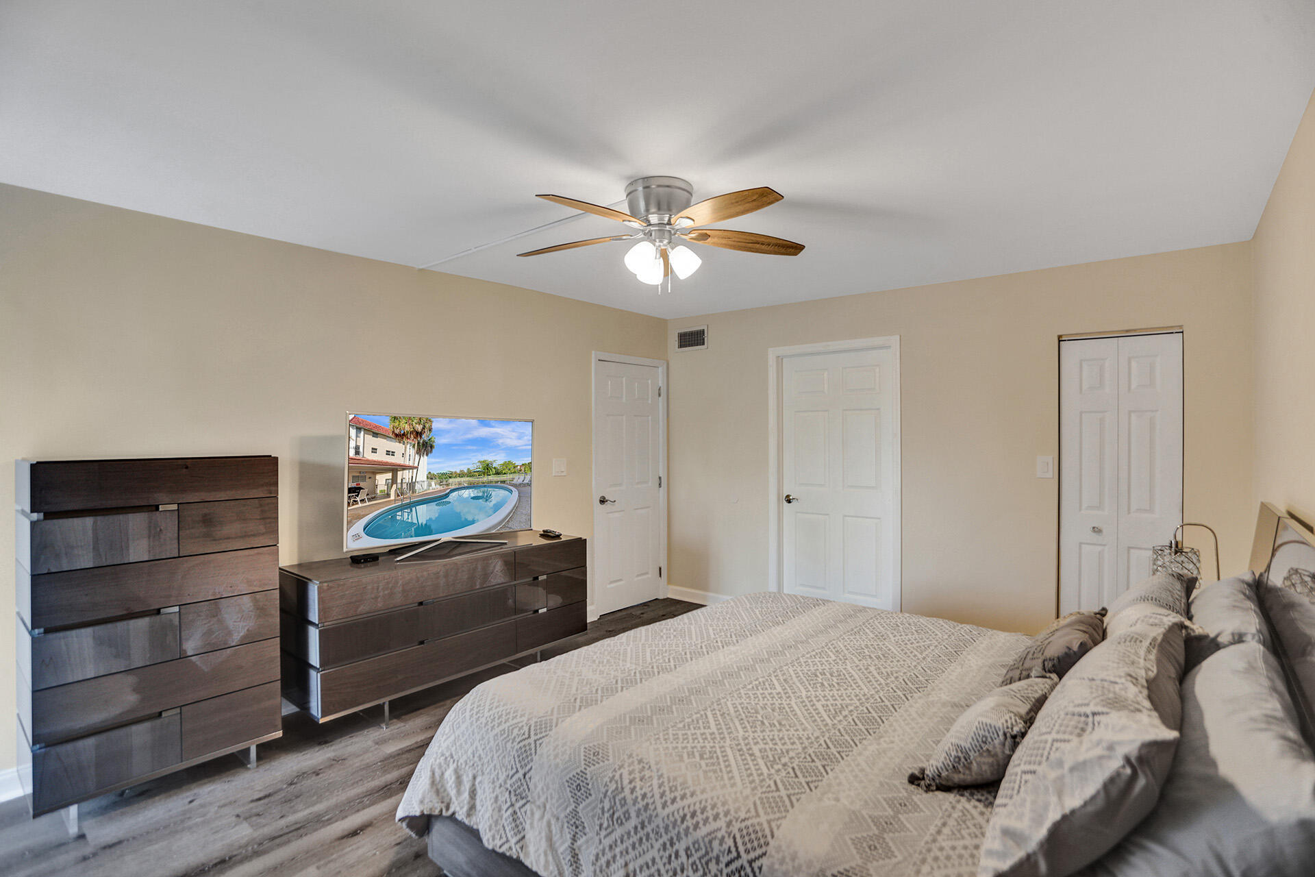 3601 Inverrary Drive, Unit 109 Lauderhill, FL 33319 - Photo 17 of 42 B27I5910