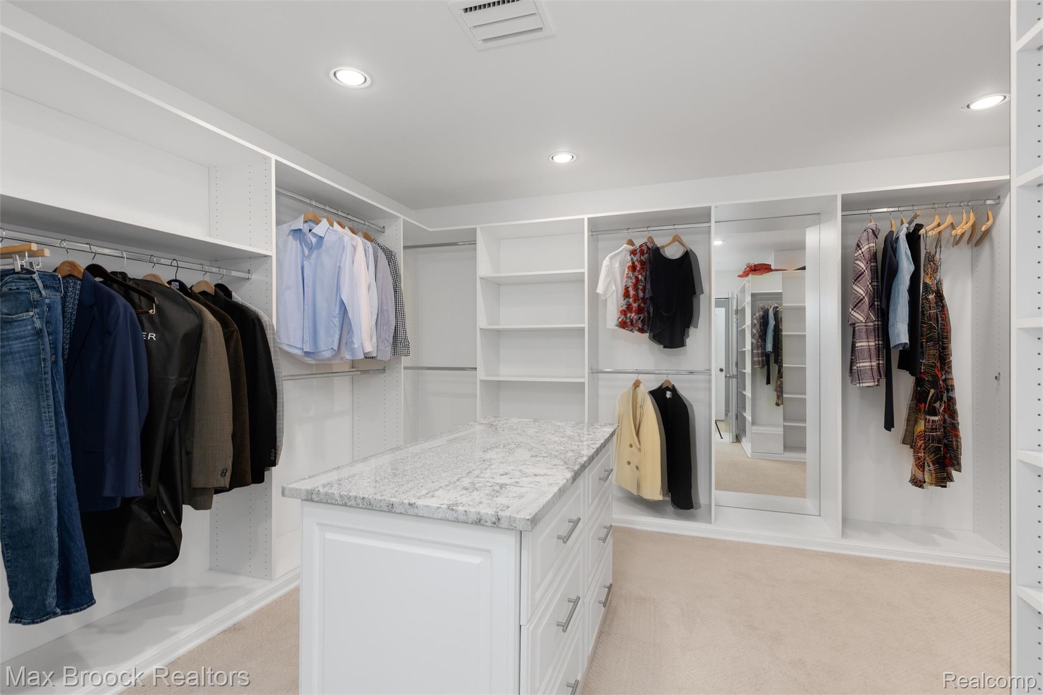 3797 South Darlington Road Bloomfield Hills, MI 48301 - Photo 30 of 63 Primary bedroom walk in closet