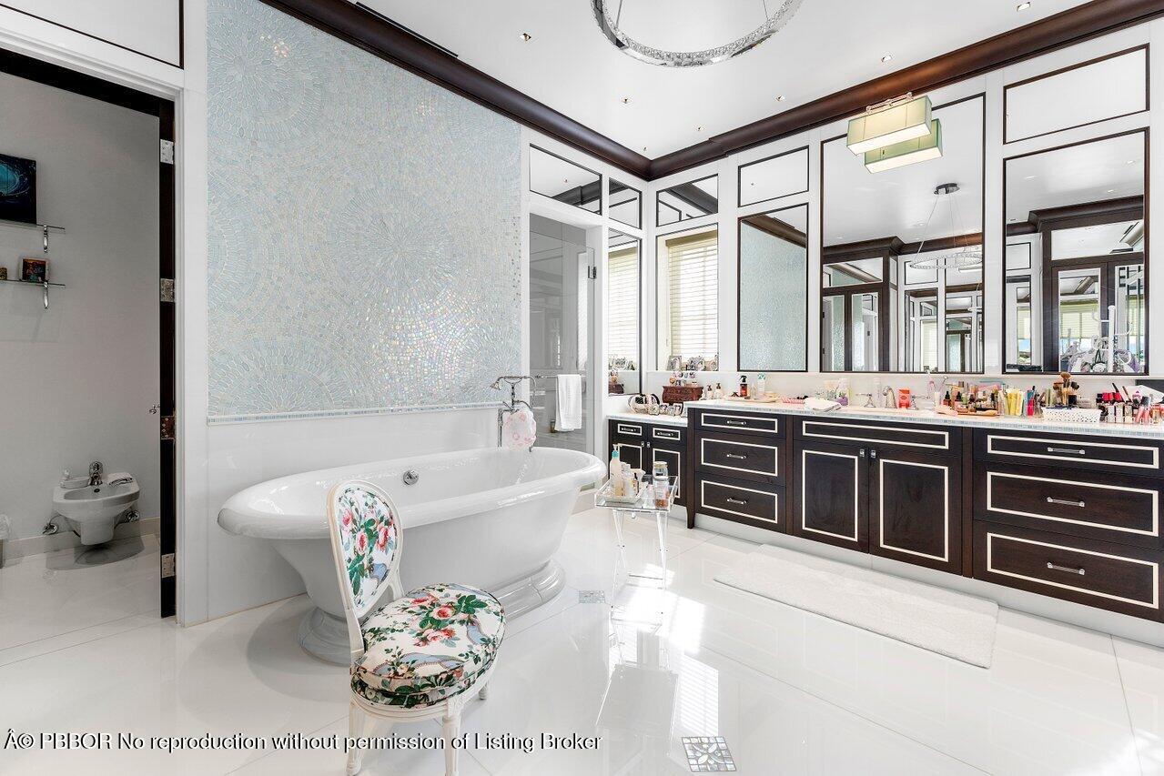 1275 Lands End Road Lake Worth, FL 33462 - Photo 40 of 83 039-1275LandsEndRoad-Lantana-FL-33462-SM