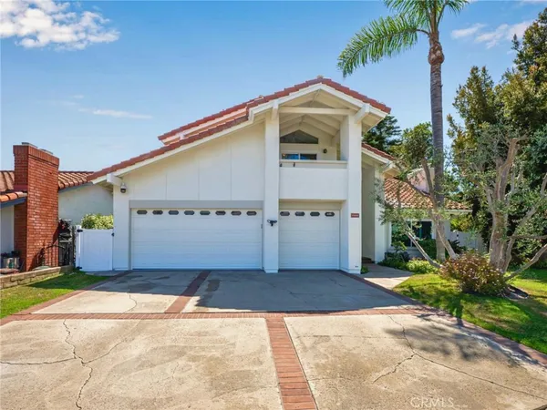$2,299,000 | 25122 Via Pacifica, Dana Point, CA 92629