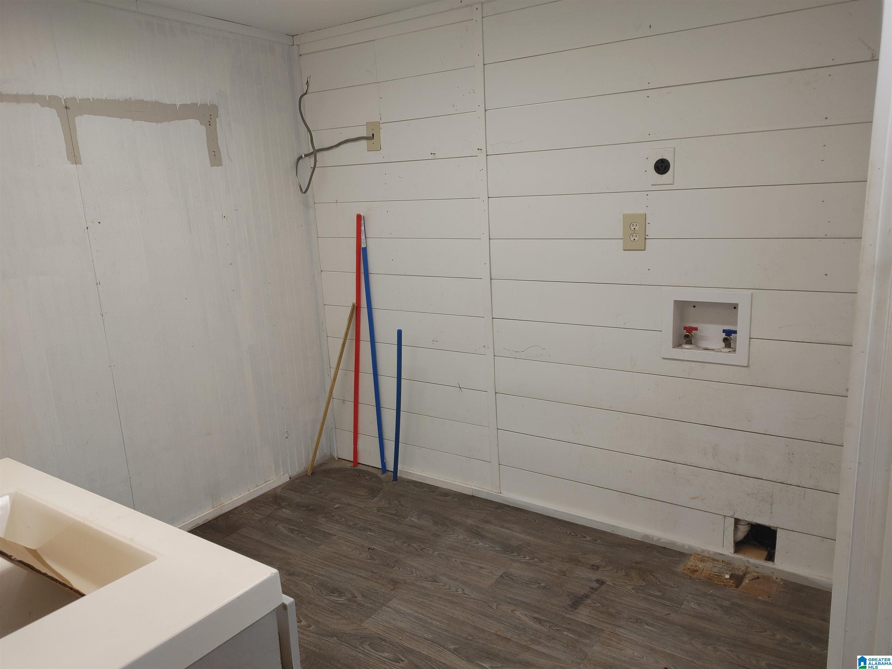 706 Country Club Road Sylacauga, AL 35150 - Photo 13 of 16 Gallery Image 13