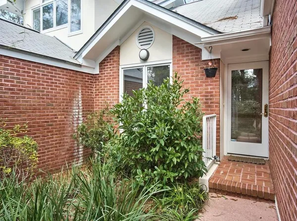 $1,950 | 842 Santa Rosa Drive, Tallahassee, FL 32301
