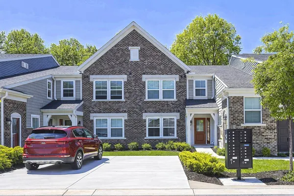 $275,000 | 4285 Value Springs, Unit 203, Cincinnati, OH 45245