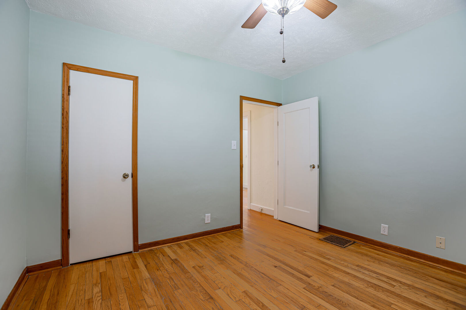 1115 West John Street Champaign, IL 61821 - Photo 13 of 35