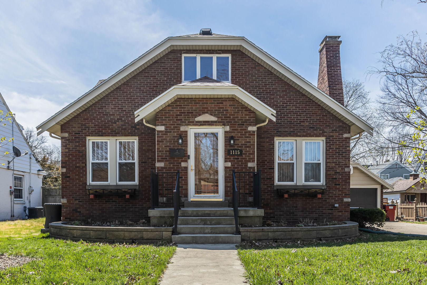 1115 West John Street Champaign, IL 61821 - Photo 4 of 35