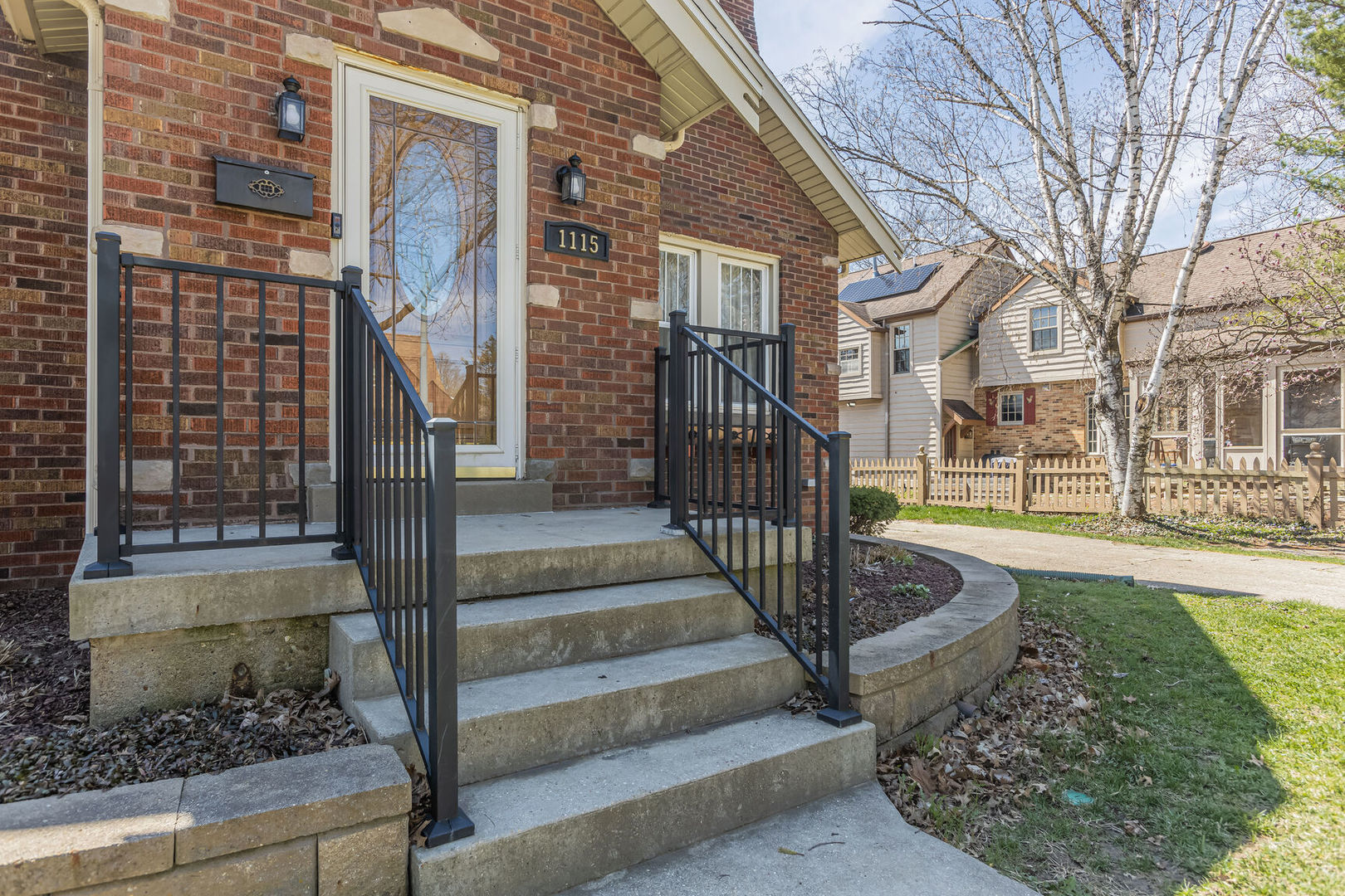 1115 West John Street Champaign, IL 61821 - Photo 5 of 35