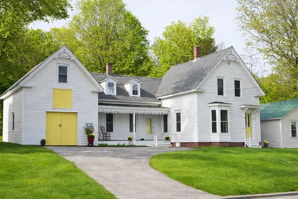 $499,000 | 75 Highland Street, Plymouth, NH 03264