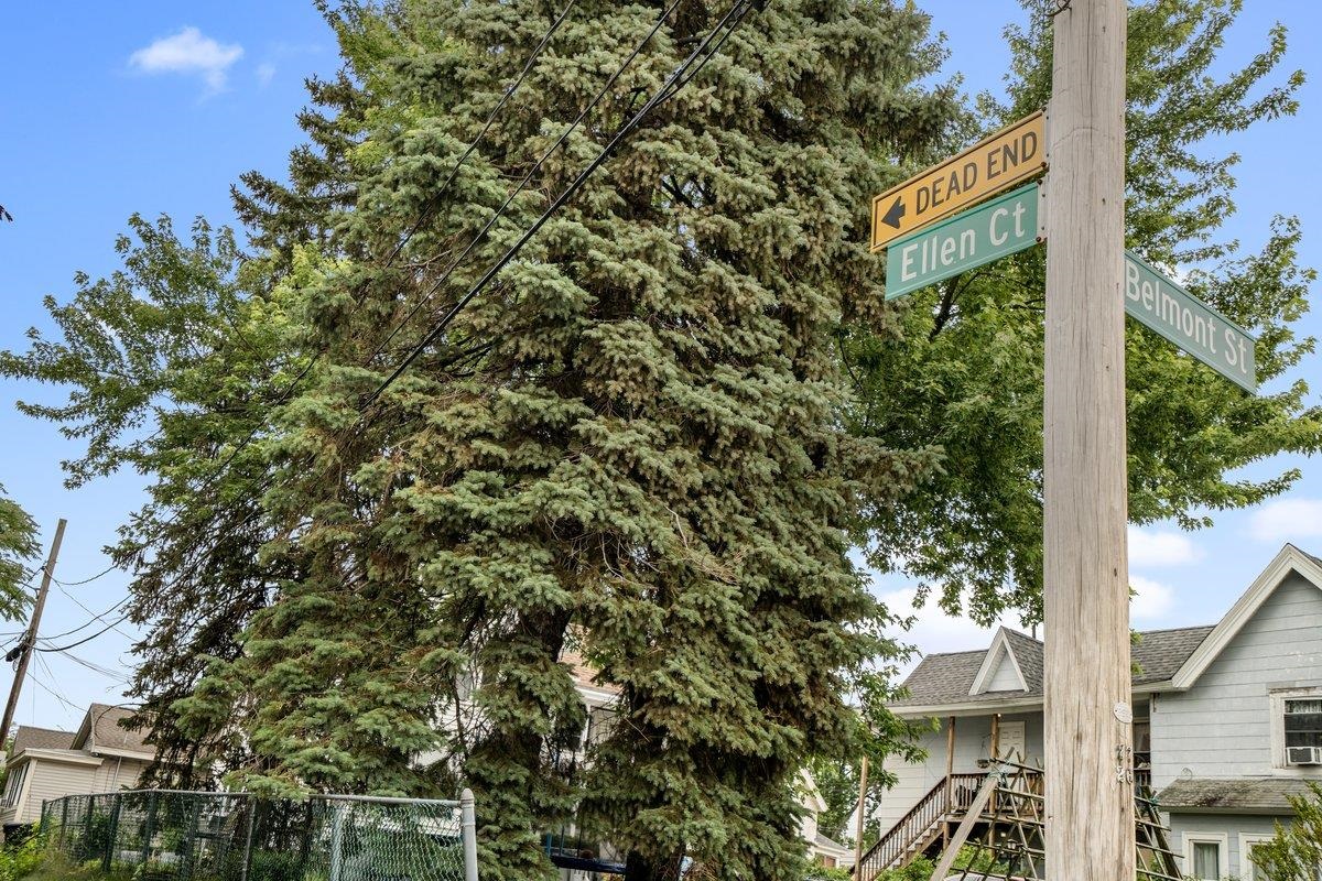 23 Ellen Court Manchester, NH 03103 - Photo 2 of 21